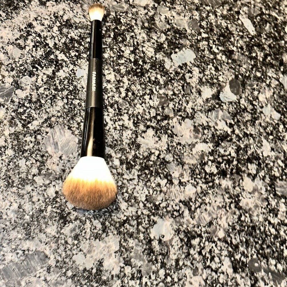 Farmasi: Double Ended MakeUp Brush Applicator NWOT - Picture 3 of 8